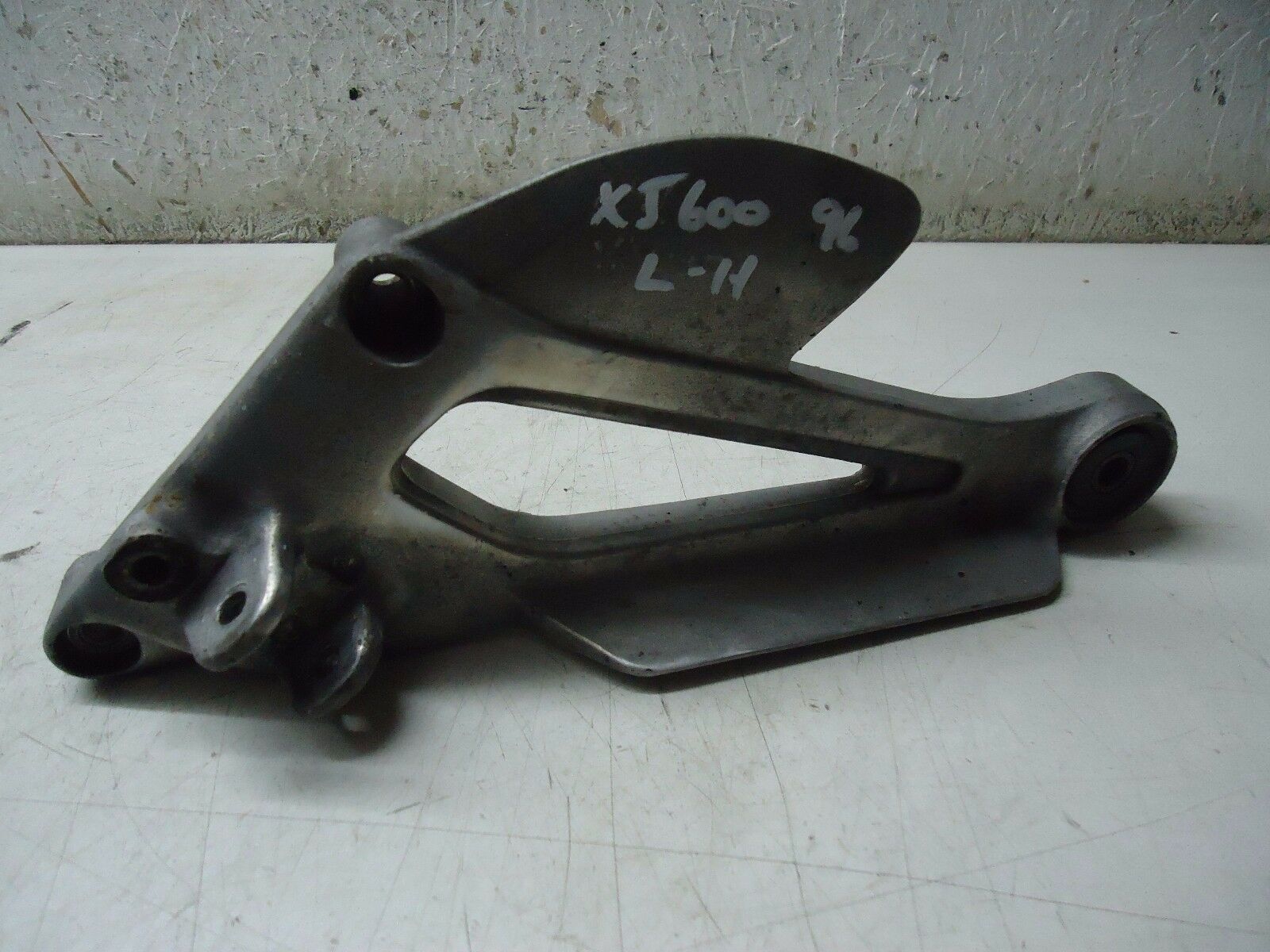 Yamaha XJ600 Diversion Footrest Hanger