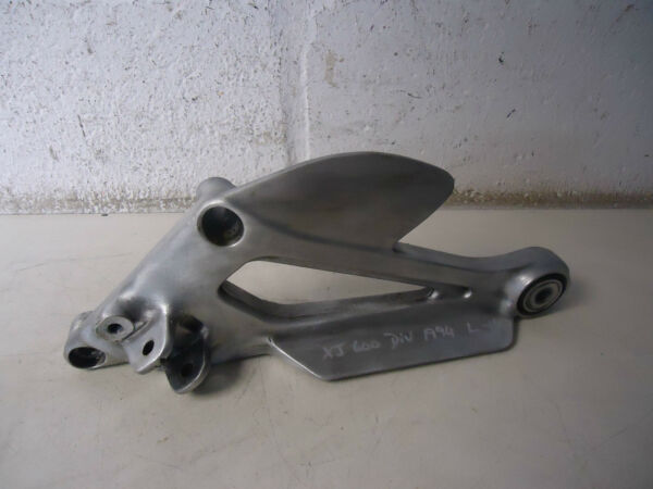 YAMAHA XJ600 DIVERSION LH FOOTREST HANGER XJ FOOTREST HANGER