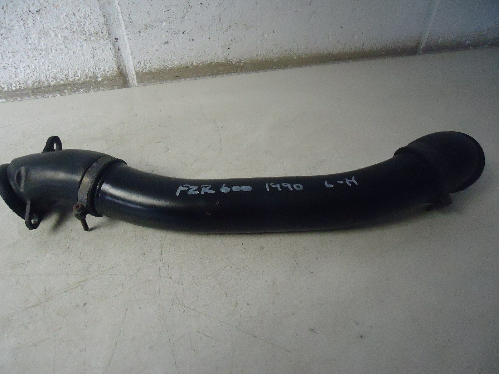 Yamaha FZR600 LH Airduct Pipe 1990 FZR600 Air Intake Pipe