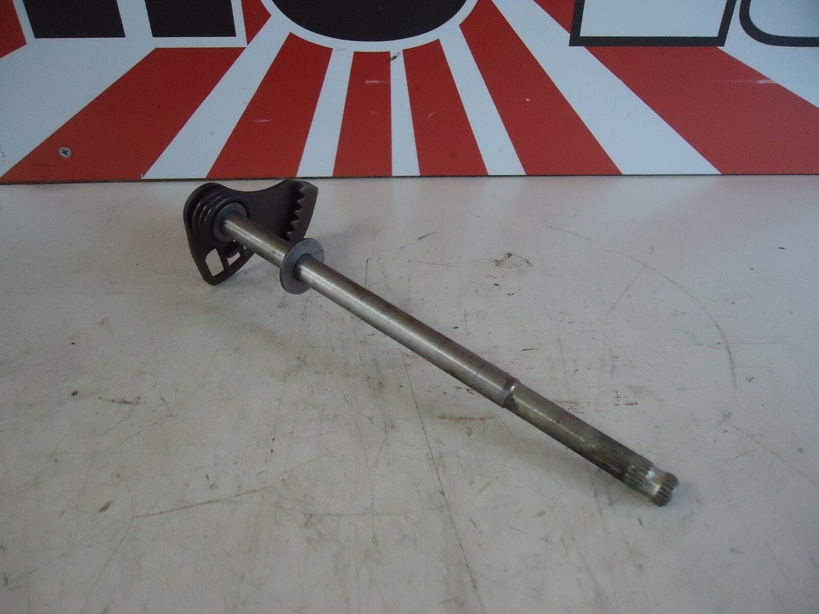 Suzuki RGV250 Gear Selector Shaft 
