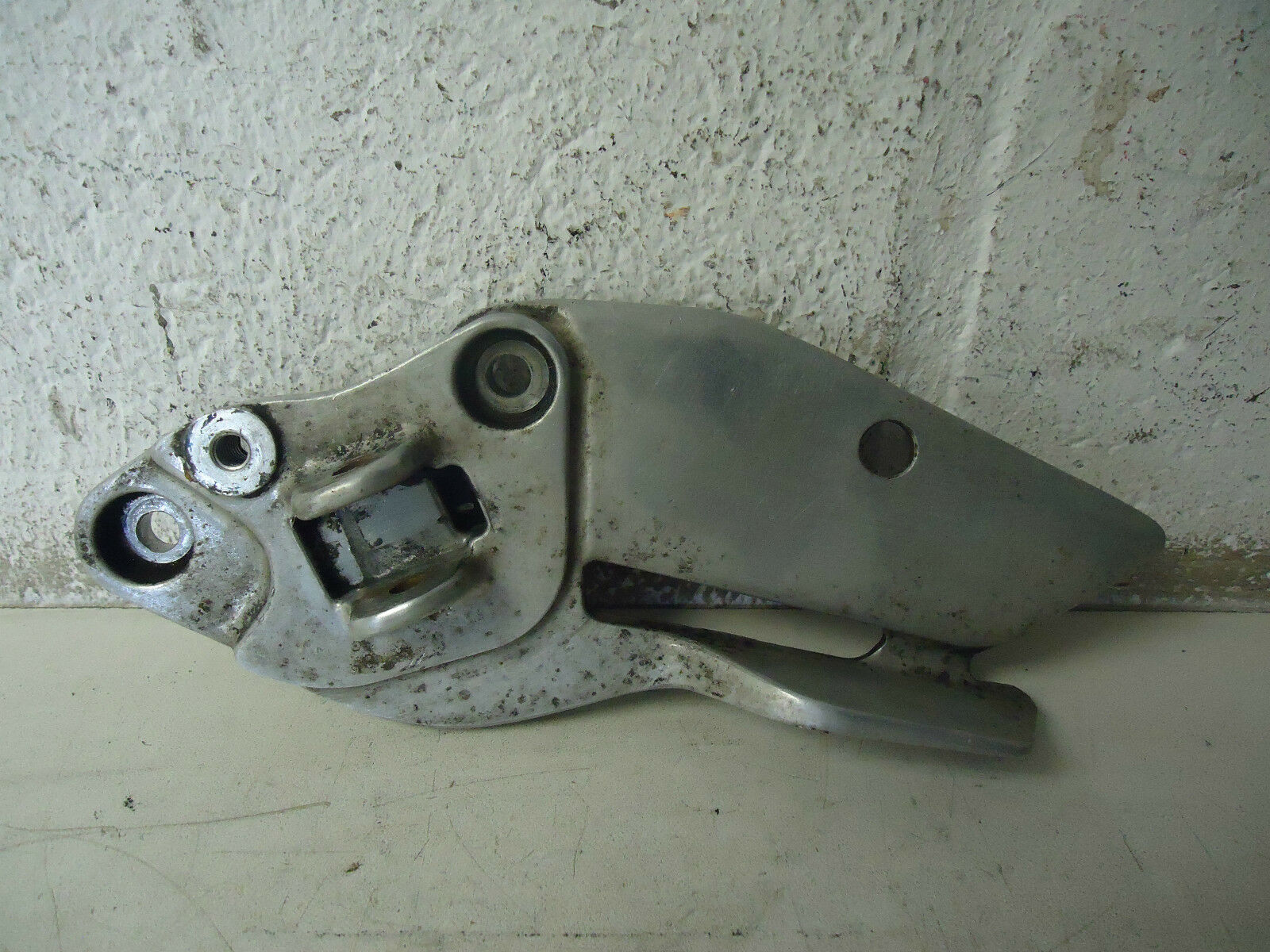 Yamaha XJ900s Diversion Front Footrest Hanger XJ900