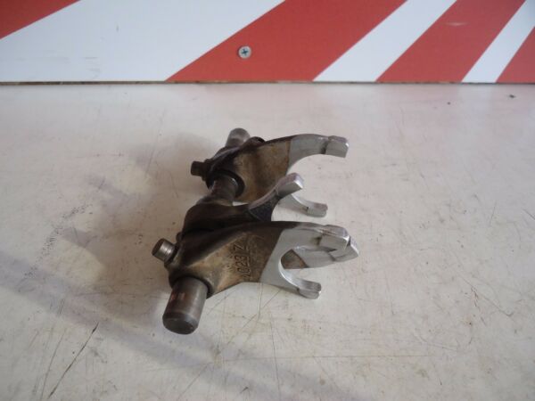 Honda CB125 Engine Gear Selector Forks 
