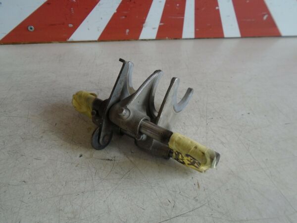 Suzuki GSX750E Gear Selector Forks 