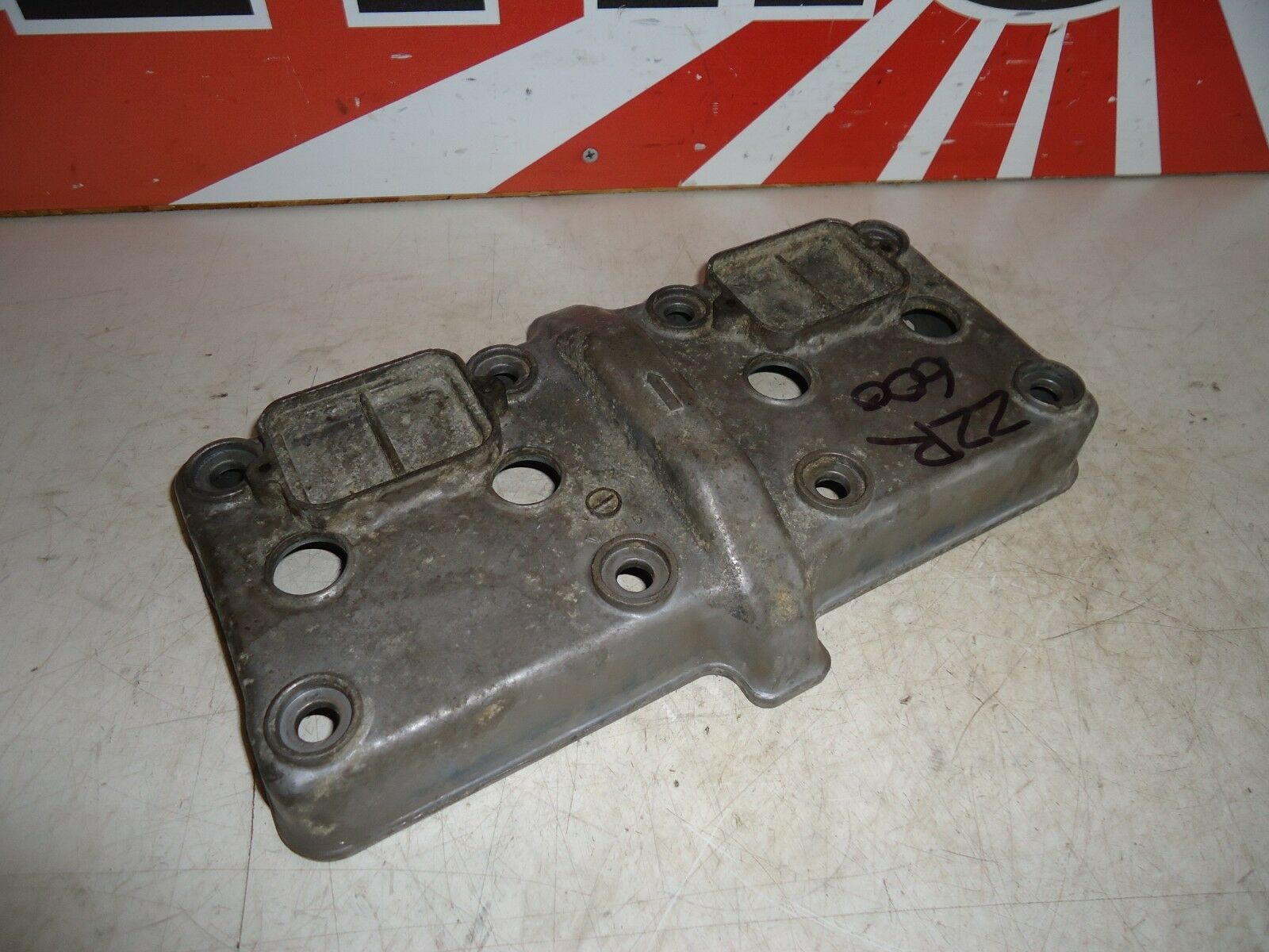 Kawasaki ZZR600 Engine Rocker Cam Cover 