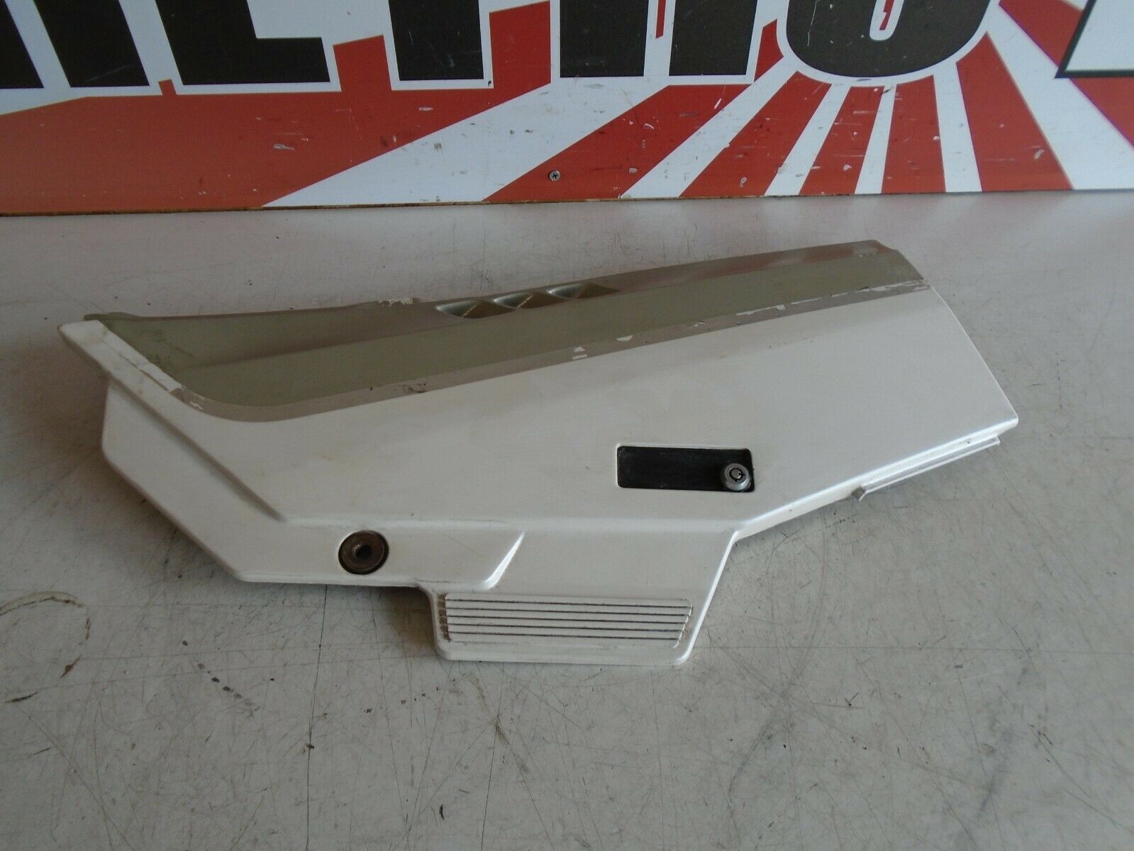 Kawasaki GPX750R Fairing Side Panel