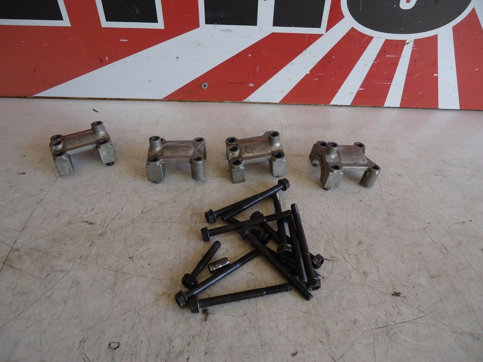 Yamaha YZF1000R Thunderace Engine Camshaft Clamps 
