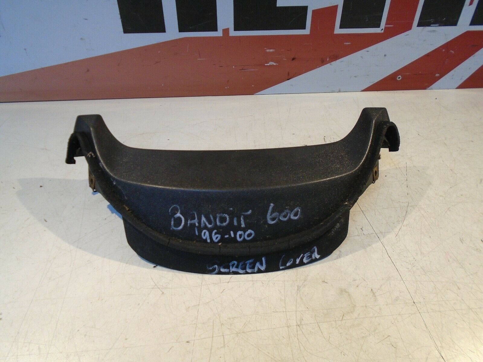 Suzuki GSF600 Bandit Screen Cowl 