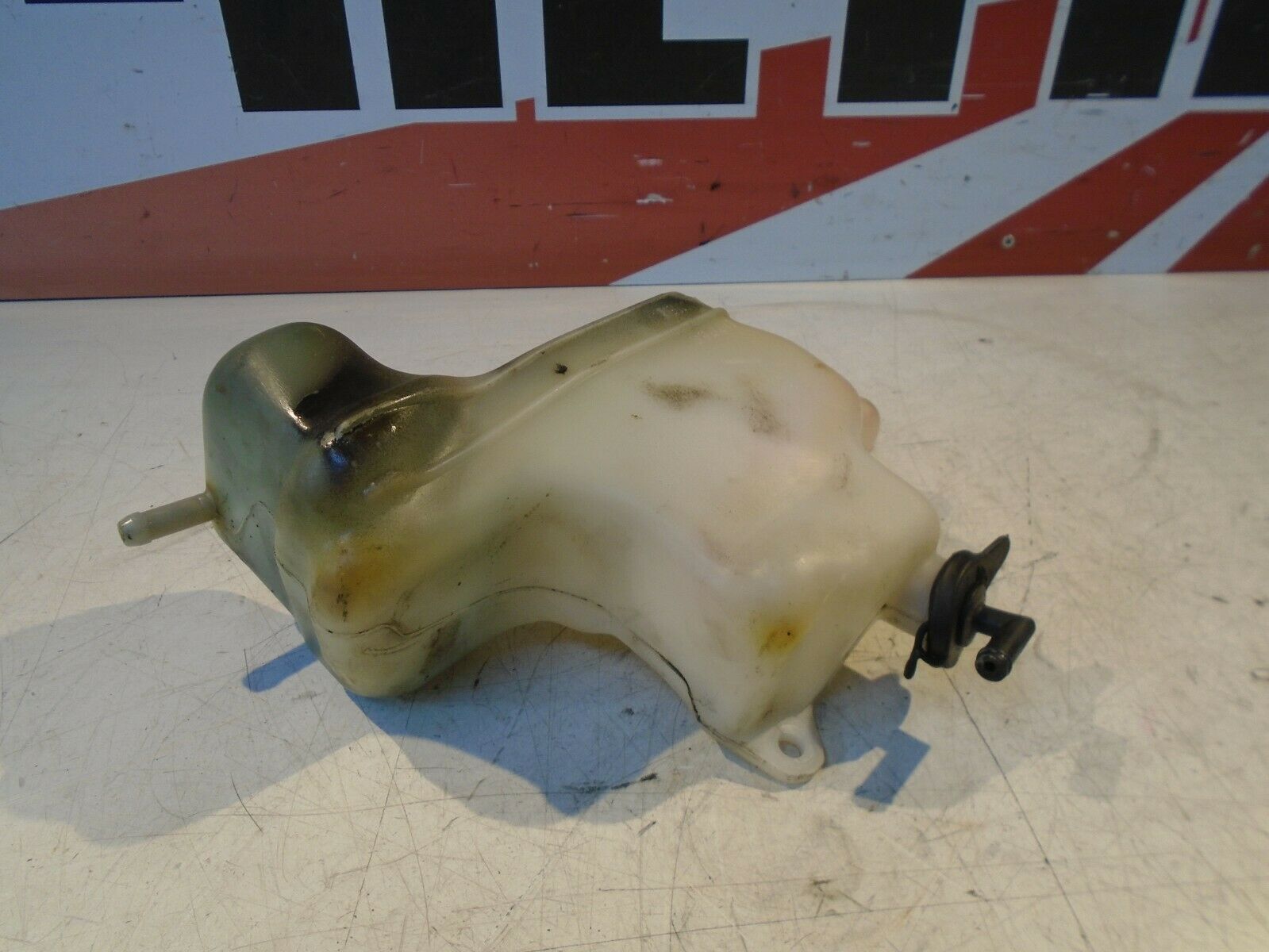 Honda CBR1000F Water bottle Expansion Tank
