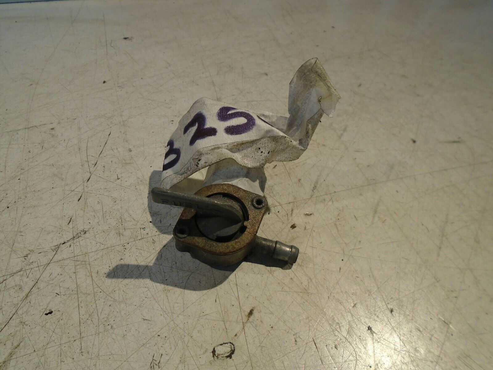 Honda CB250N Superdream Fuel Tap 