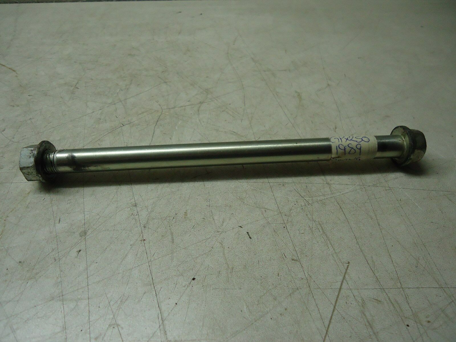 Kawasaki GPX250R Swingarm Spindle Axle