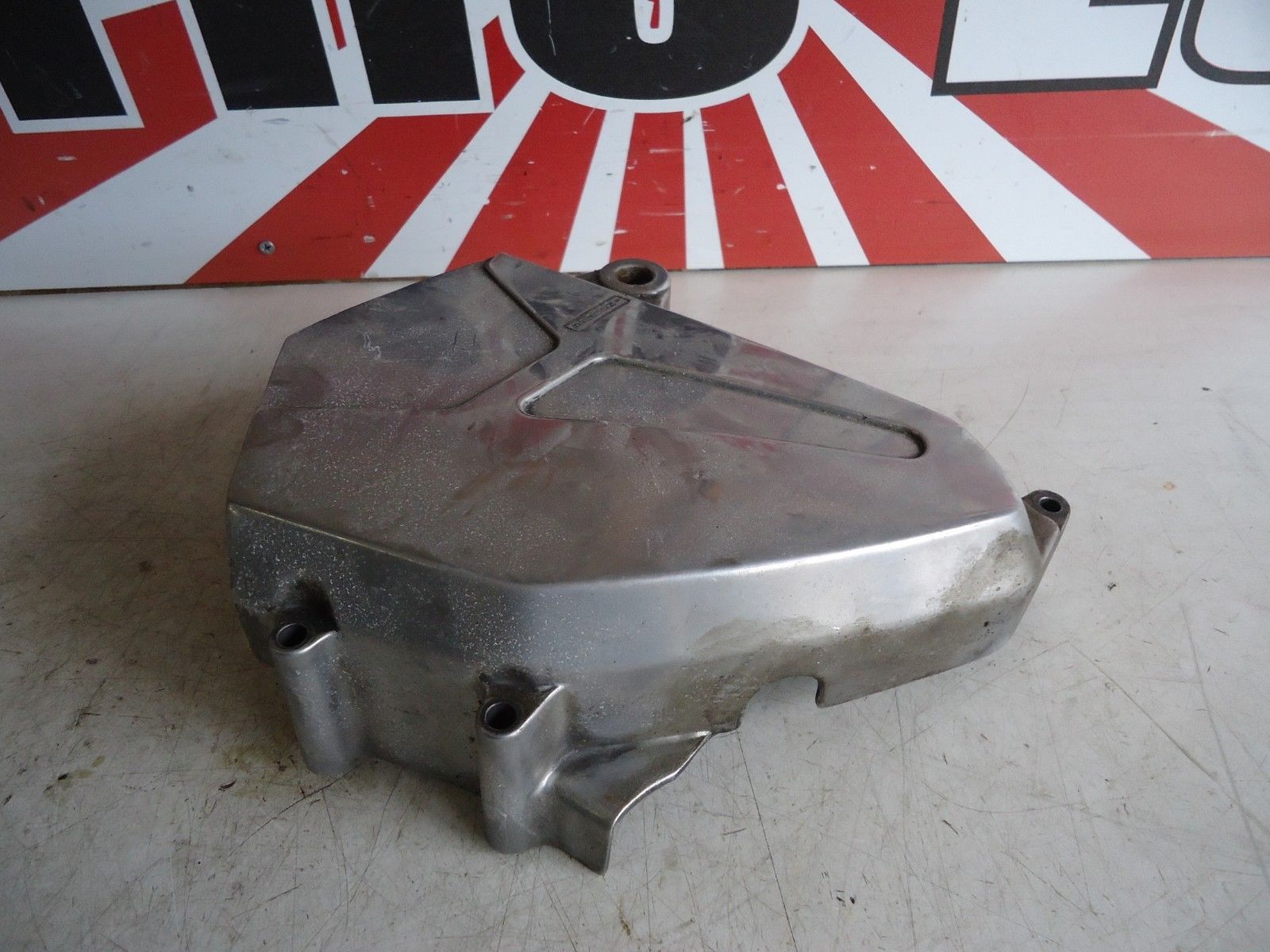 Kawasaki ZR550 Zephyr Engine Sprocket Cover Casing