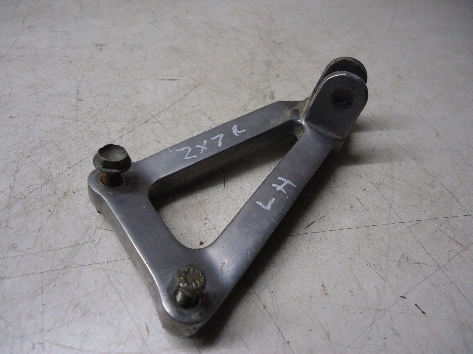 Kawasaki ZX7R Footrest Hanger ZX-R 750J
