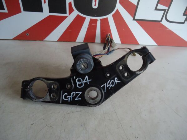 Kawasaki GPZ750R Top Yoke & Ignition Barrel