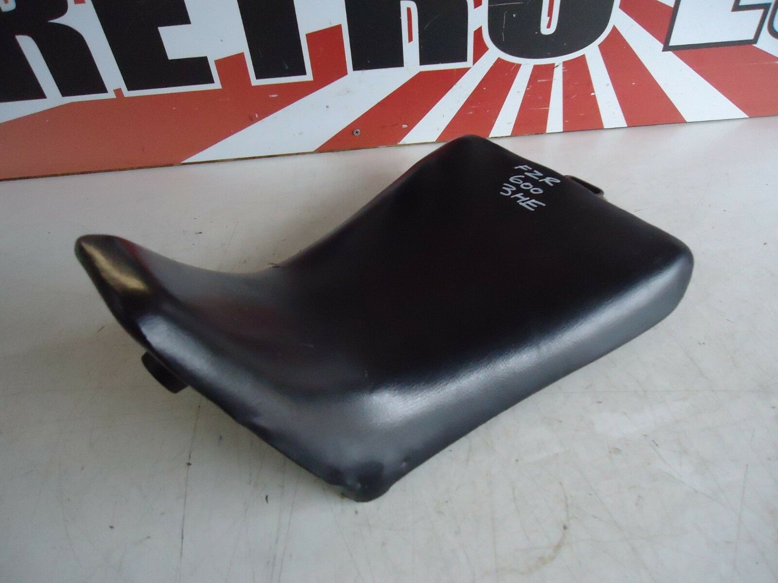Yamaha FZR600 Riders Seat 