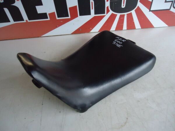 Yamaha FZR600 Riders Seat 