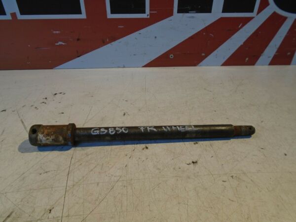Suzuki GS850G Front Wheel Spindle Axle
