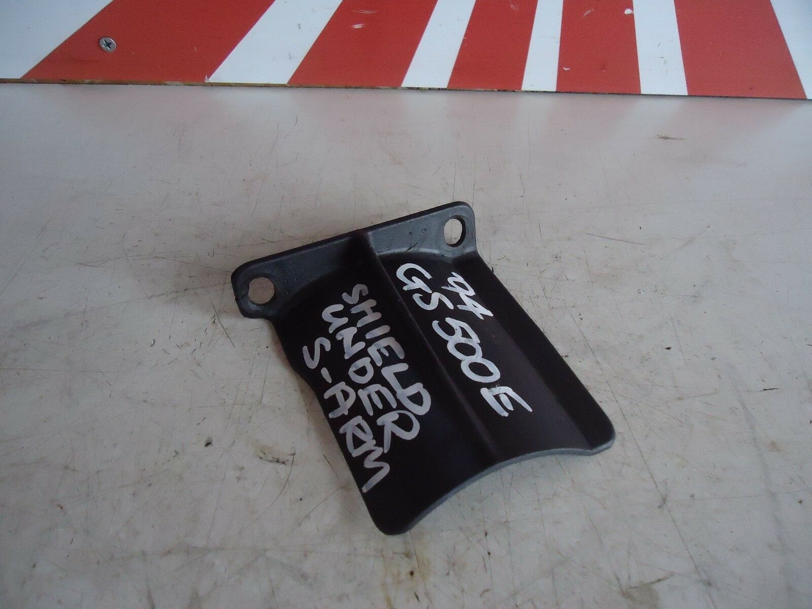 Suzuki GS500E Shock Splash Guard 