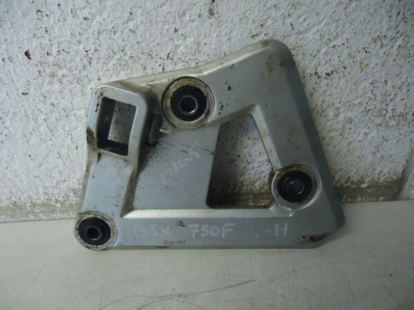 Suzuki GSX750F Front Footrest Hanger