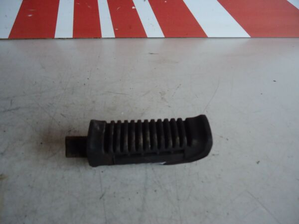 Suzuki GS500E Rear Footrest 