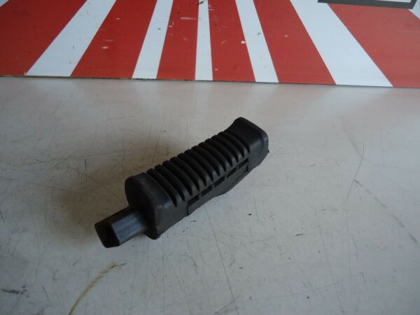 Suzuki GS500E Rear Footrest