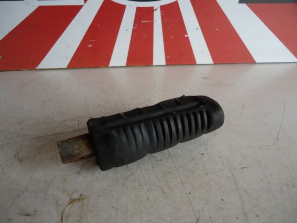 Suzuki GS500E Front Footrest 