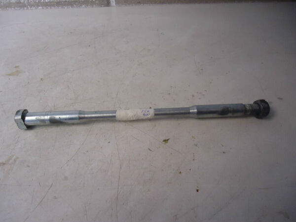 Yamaha FZR600 Swingarm Spindle Axle