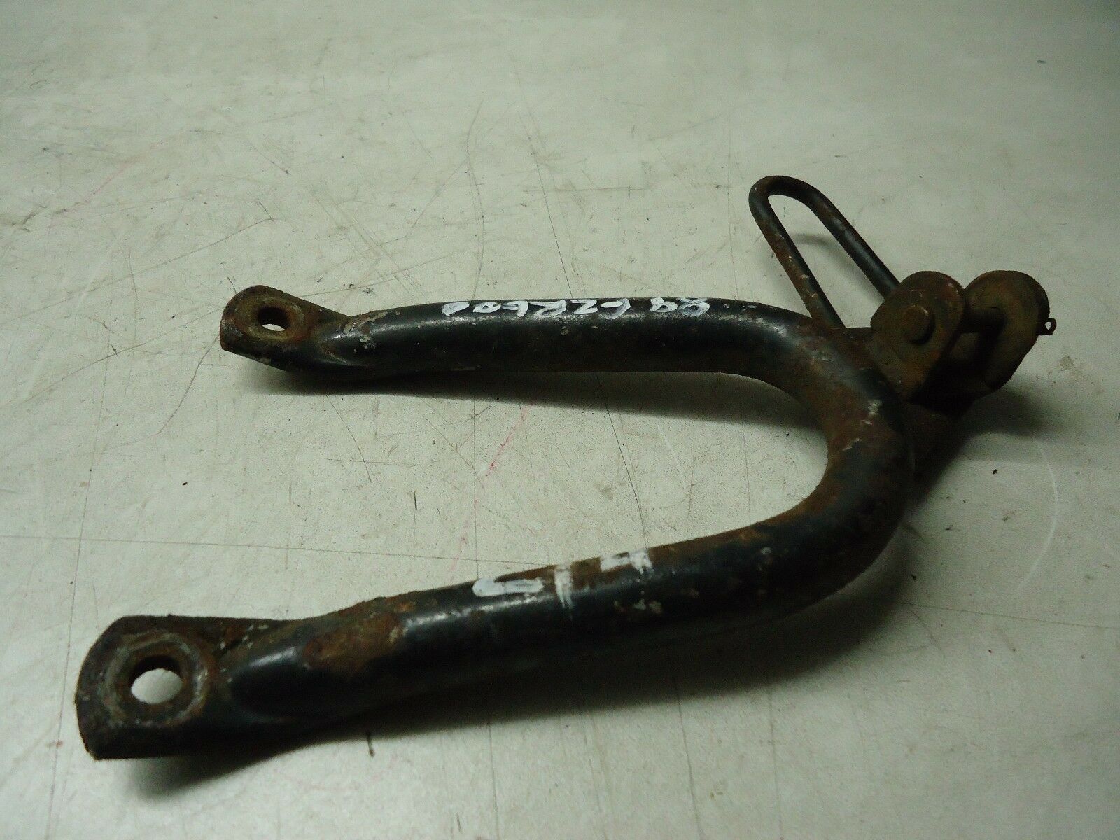 Yamaha FZR600 Rear Footrest Hanger 