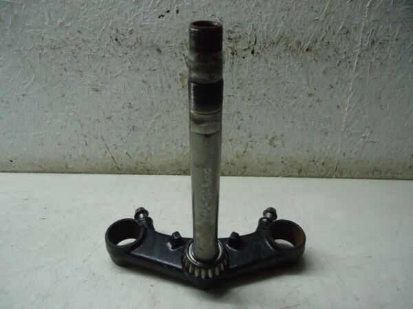 Yamaha FZR600 Lower Fork Yoke