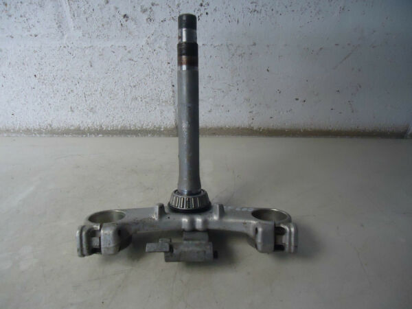 Suzuki RF600R Lower Fork Yoke