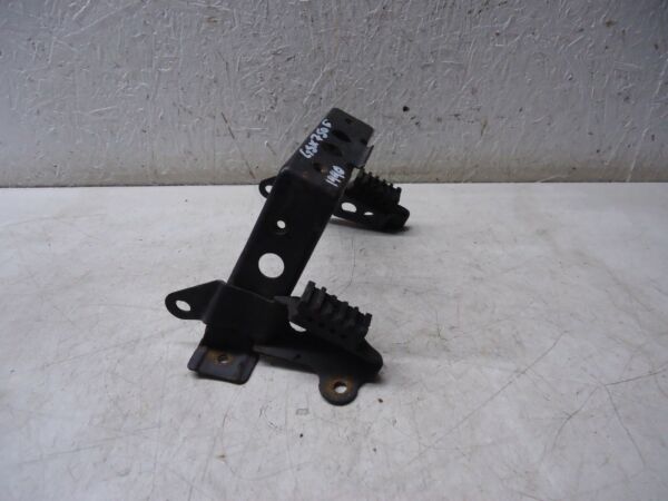 Suzuki GSX750F Frame Tank Mount Bracket 