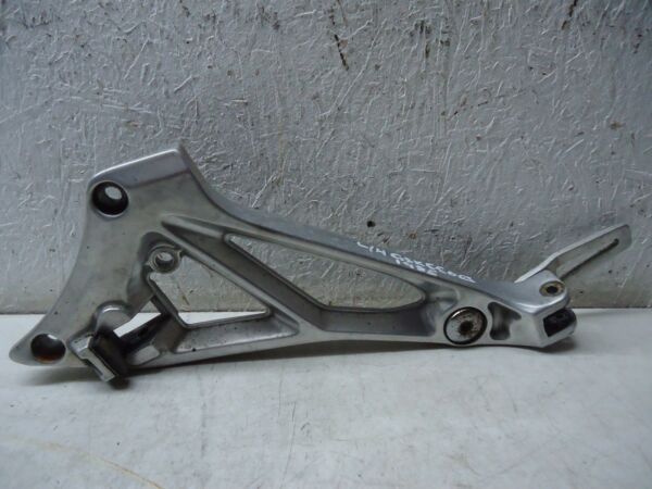 Suzuki GSX550ES Footrest Hanger 