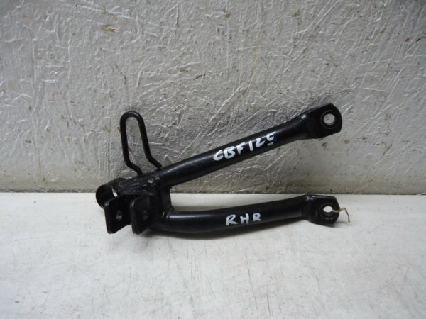 HONDA CBF125 RH REAR FOOTREST HANGER 