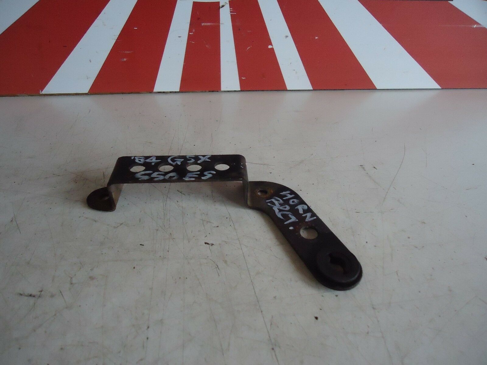 Suzuki GSX550ES Horn Mount Bracket 