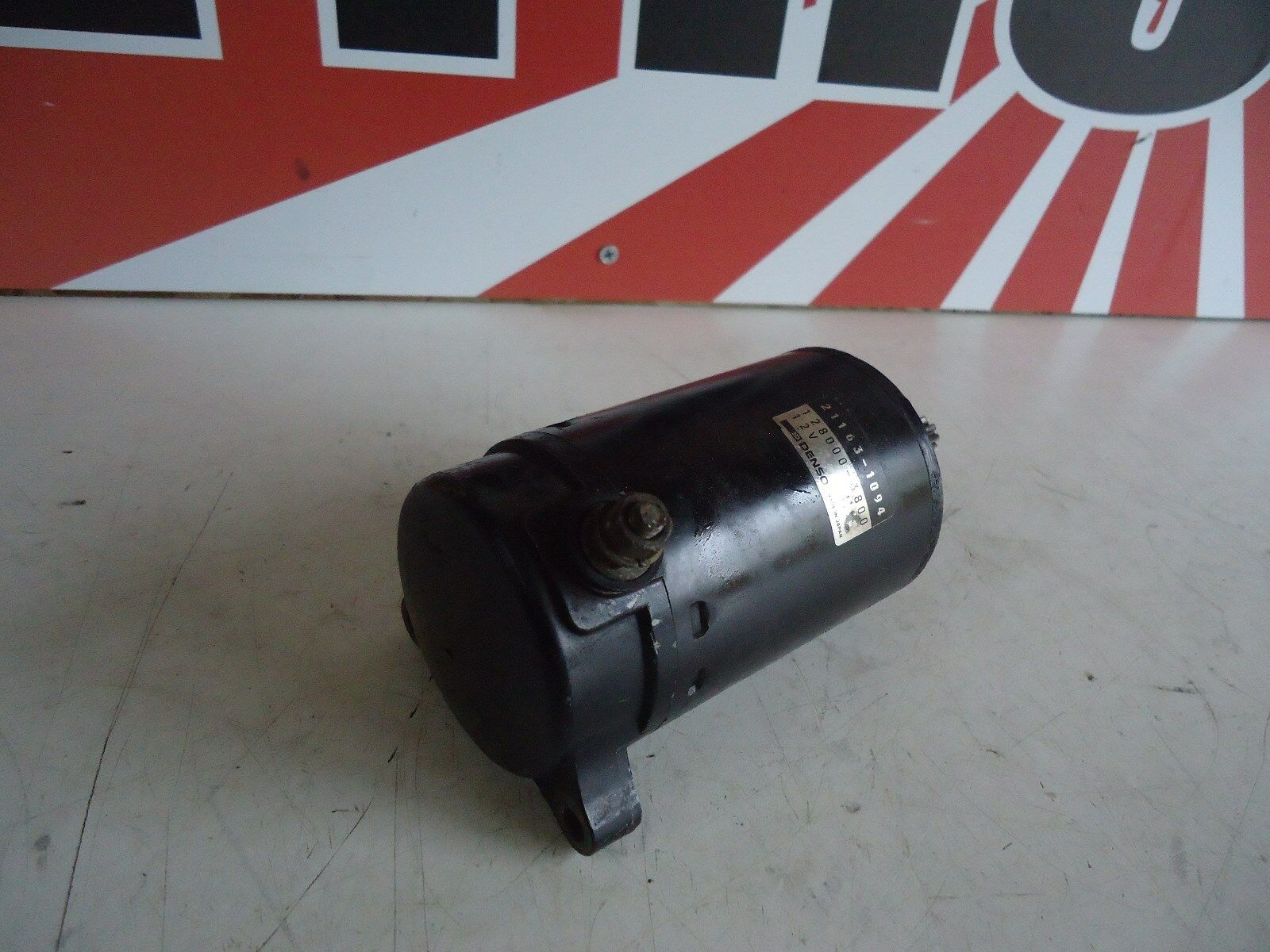 Kawasaki GPX750R Engine Starter Motor 