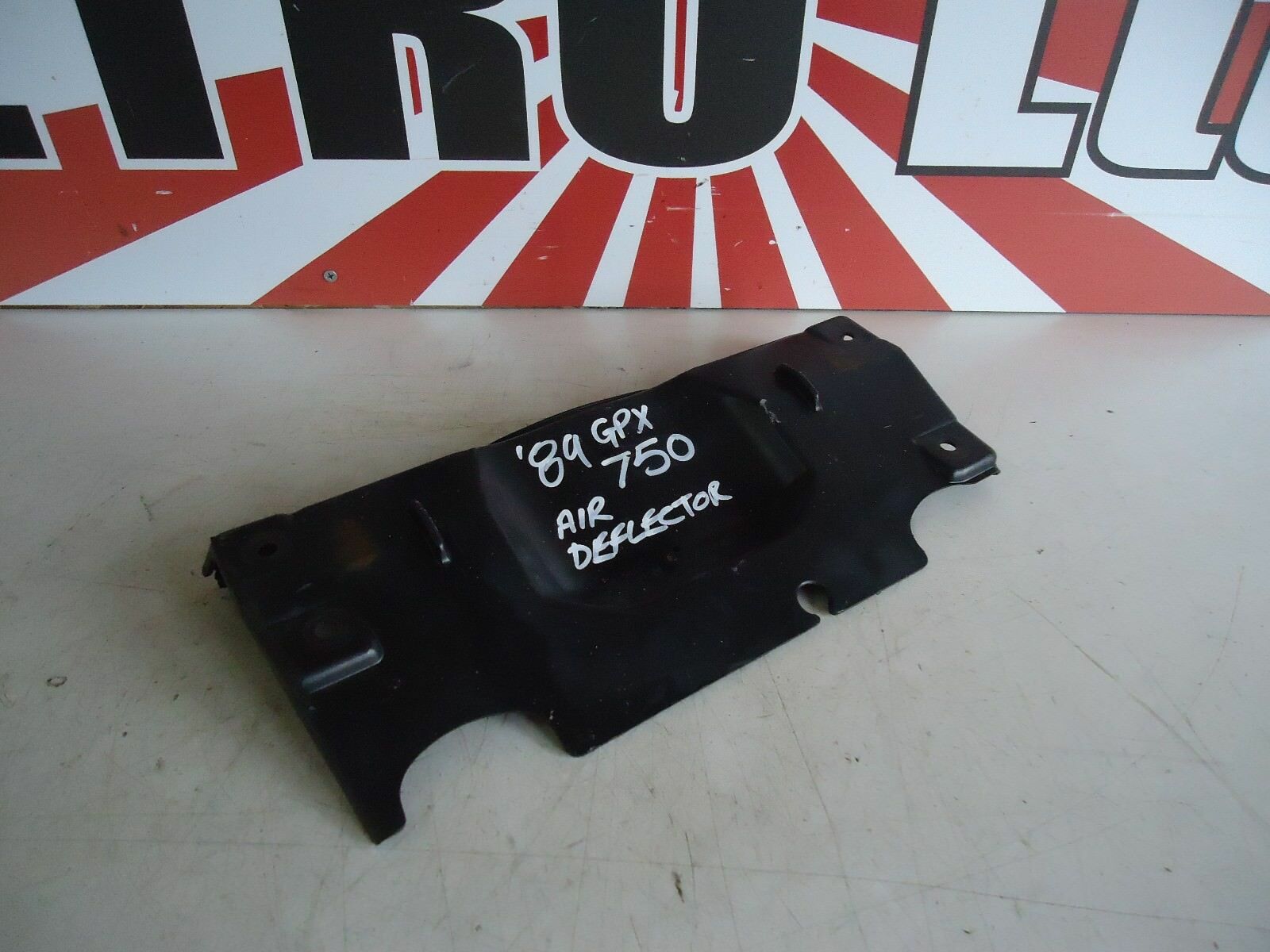 KAWASAKI GPX750R AIR DEFLECTOR COVER 1989 GPX750 FAIRING 