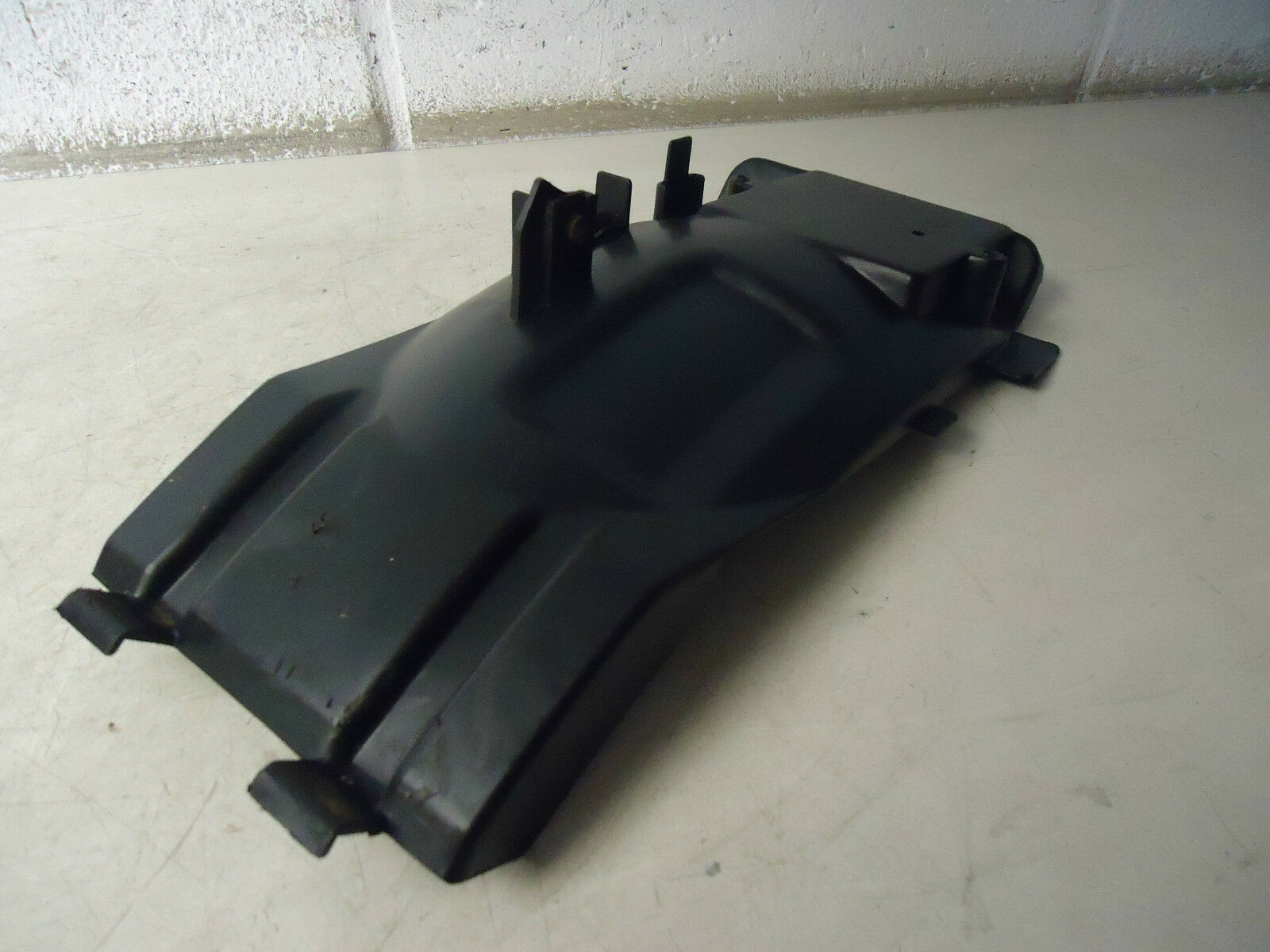 Yamaha FZR600 Rear Inner Fender Mudguard