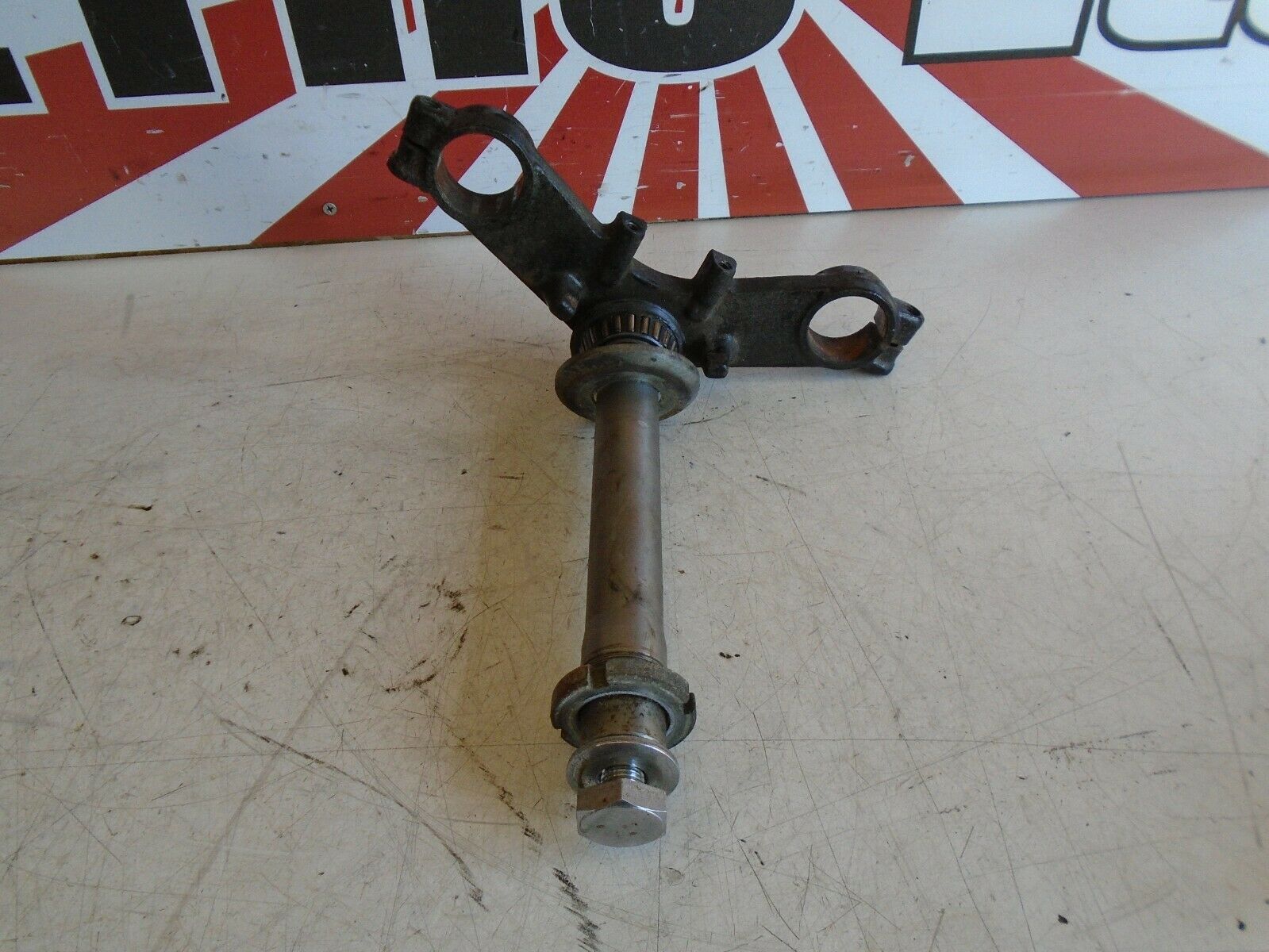 Kawasaki ZZR250 Lower Fork Yoke