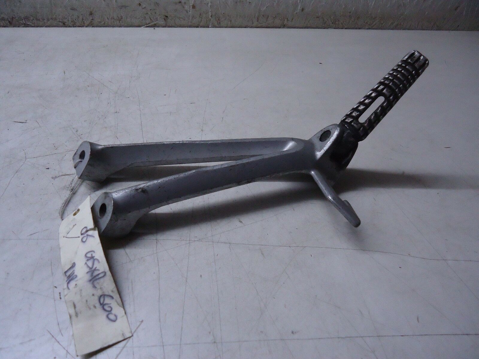 Suzuki GSXR600 Rear Footrest Hanger