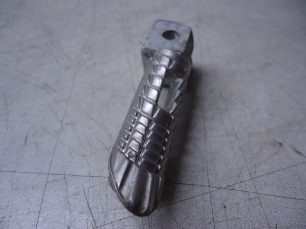 Suzuki GSXR600 Front Footrest