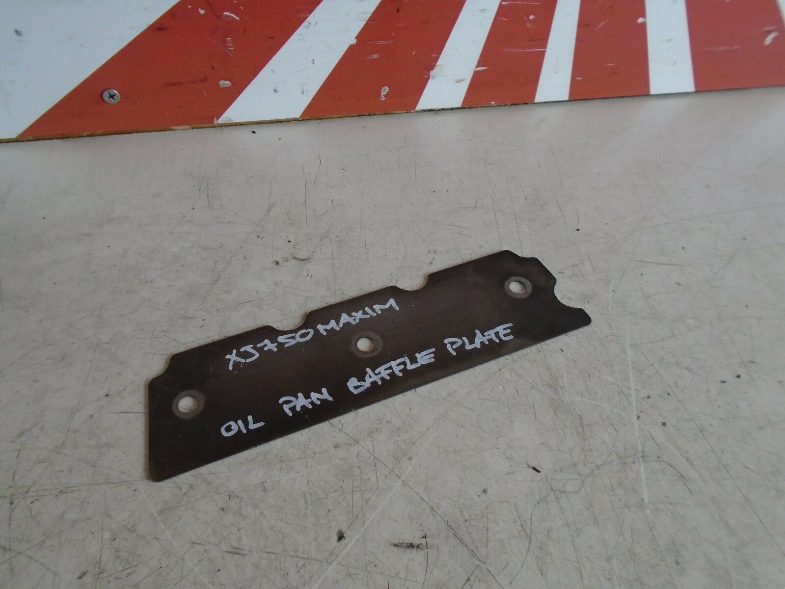 Yamaha XJ750 Maxim Oil Pan Baffle Plate 