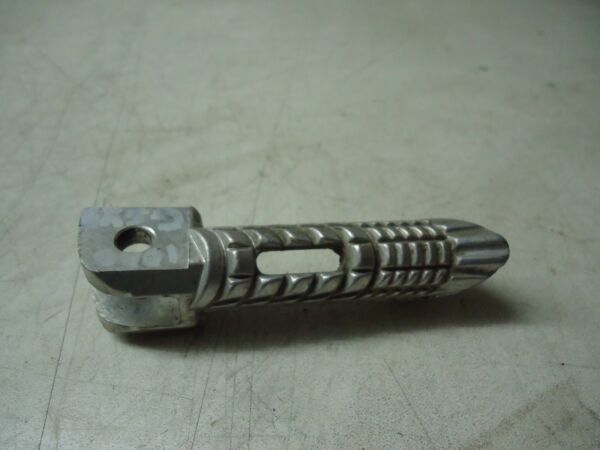 Suzuki GSXR1000 Rear Footrest GSX-R1000