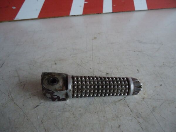 Yamaha YZF750R Rear Footrest 