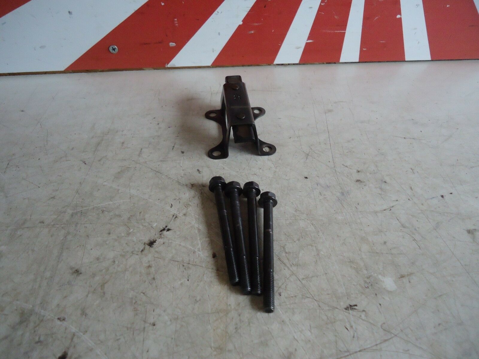 Yamaha YZF750R Engine Camchain Guide Guard