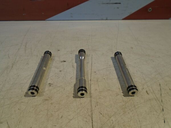 Yamaha R1 Carb Coolant Pipes YZF-R1 Carburettor