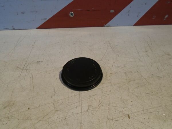 Suzuki GSXR750 Engine Crankshaft End Cap GSX-R750
