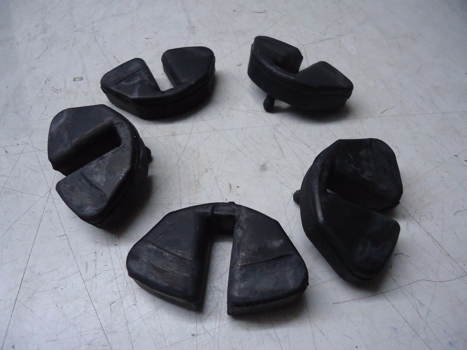 Suzuki GS500E Rear Wheel Cush Drive Rubbers