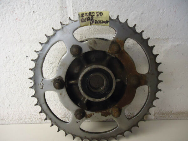 Kawasaki ZZR250 Rear Hub Sprocket Carrier & Sprocket