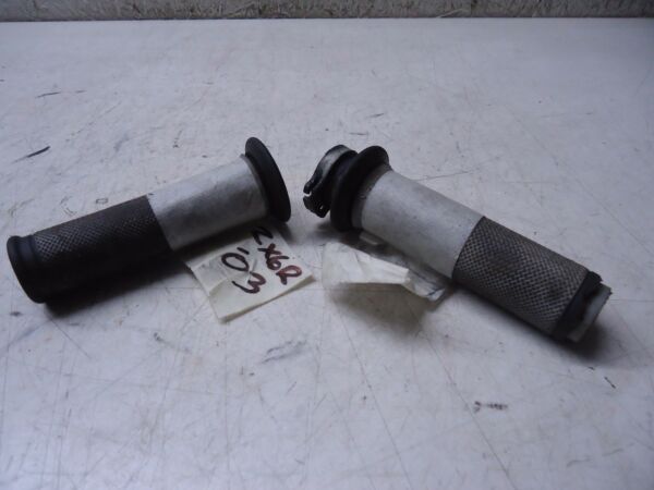 Kawasaki ZX6R Throttle Sleeve & Handlebar Grips