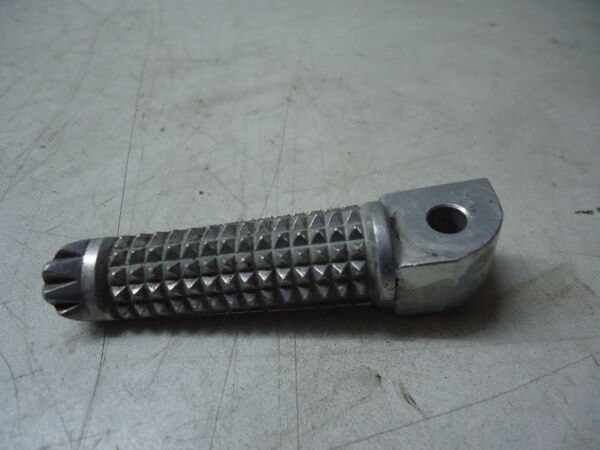 Yamaha R6 Rear Footrest YZF-R6