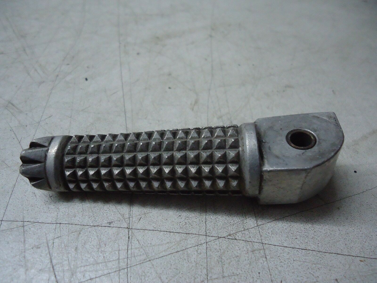 Yamaha R6 Rear Footrest YZF-R6 